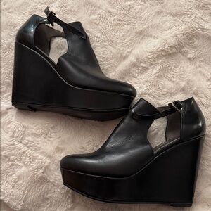 ✨HP✨ Robert Clergerie Shoes